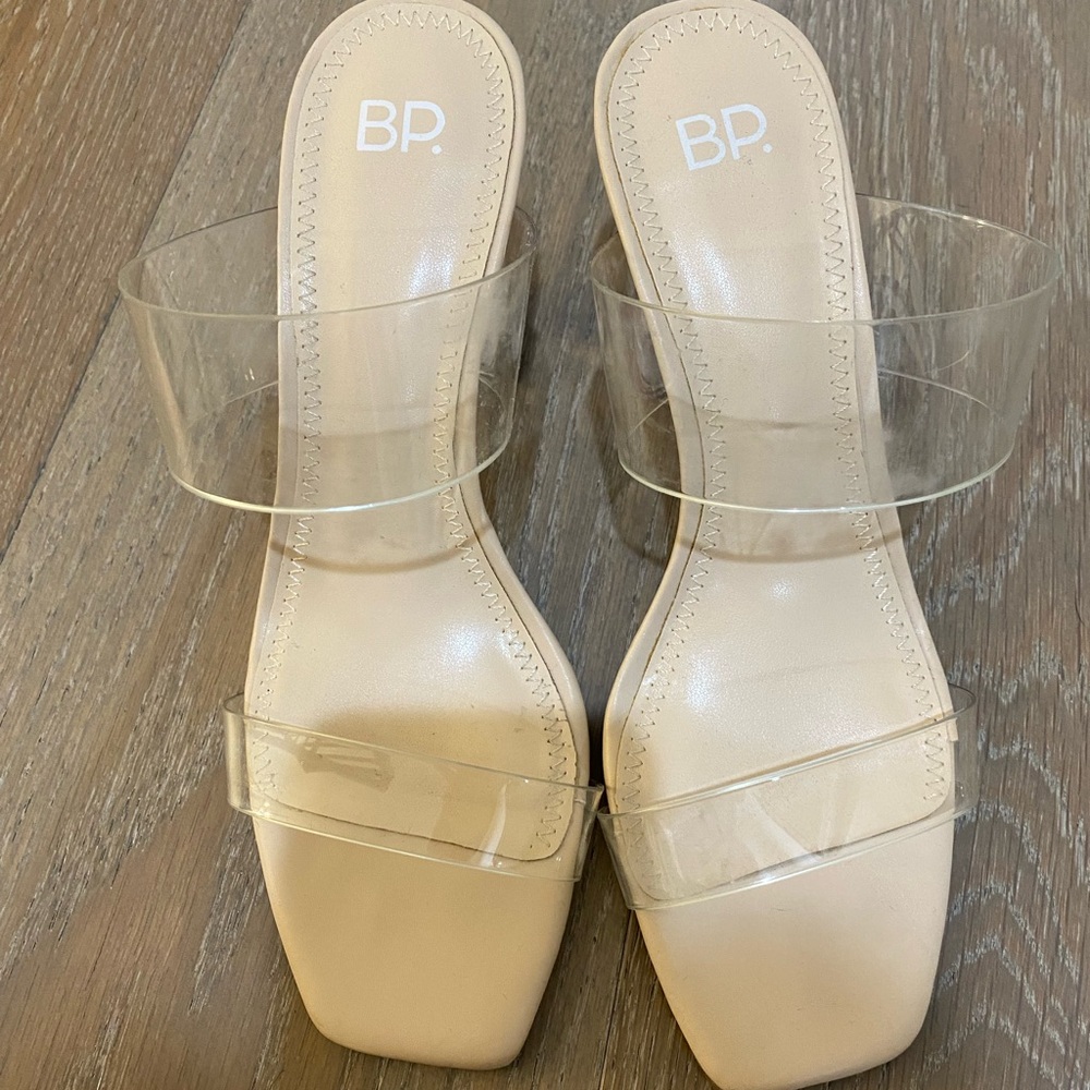 BP Nola Sandal size 8
